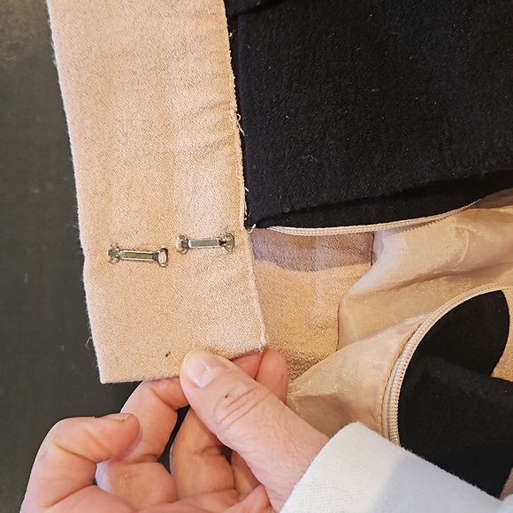 BCBG skirt - Picture 8 of 10